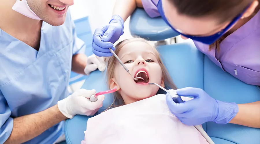 علاج أسنان الأطفال